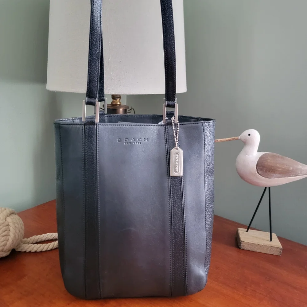 Coach 6706 Bridle Bucket Black Leather Shoulder Bag Made in Italy Vintage